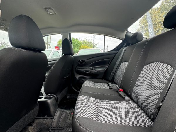 NISSAN VERSA - Imagen 3