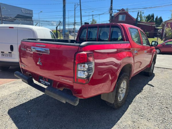 Mitsubishi L200 - Imagen 6